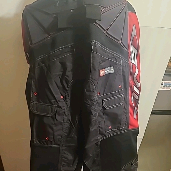 NWT EVIL PAINTBALL PANTS Xl PADDED BLACK RED CARGO NYLON MESH- LINED NEW W/TAG